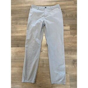 Vuori Pants Mens 32x31 Gray Tech V467 Tapered Golf Zip Pockets Chino Pants